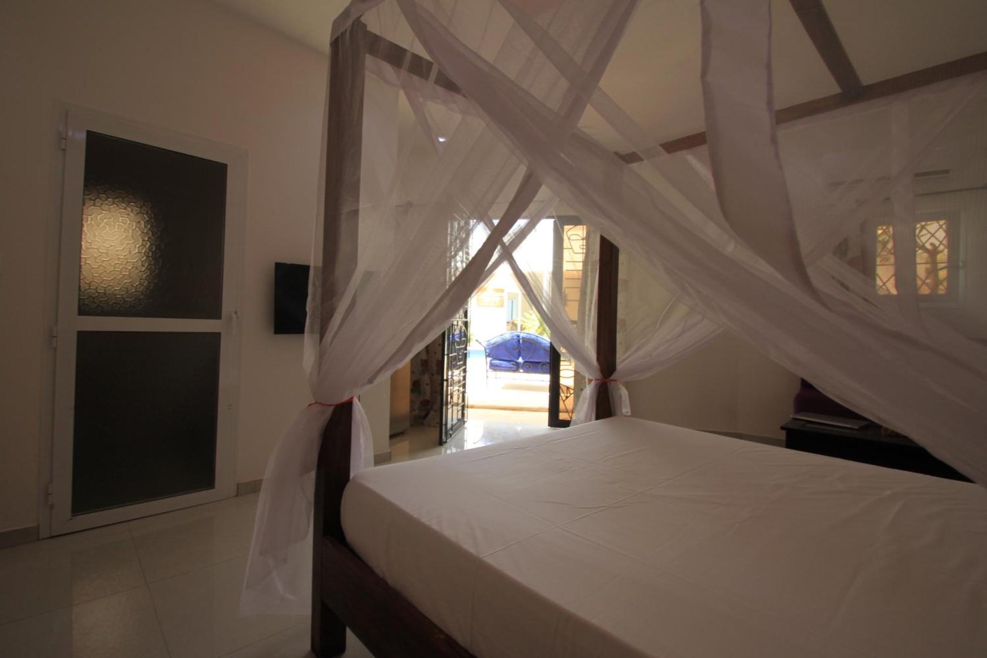 Amour Senegal 2 Bed and Breakfast Ngaparou Exterior foto